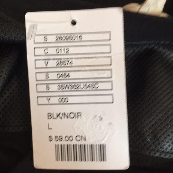 Silence + Noise black short sleeve top - Picture 4 of 7